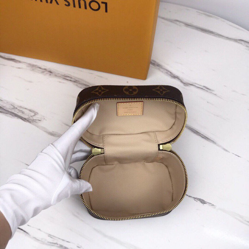 Louis Vuitton Luxury Bags 2629