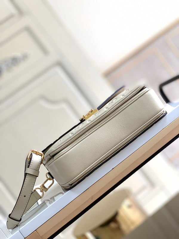 Louis Vuitton Luxury Bags 1807