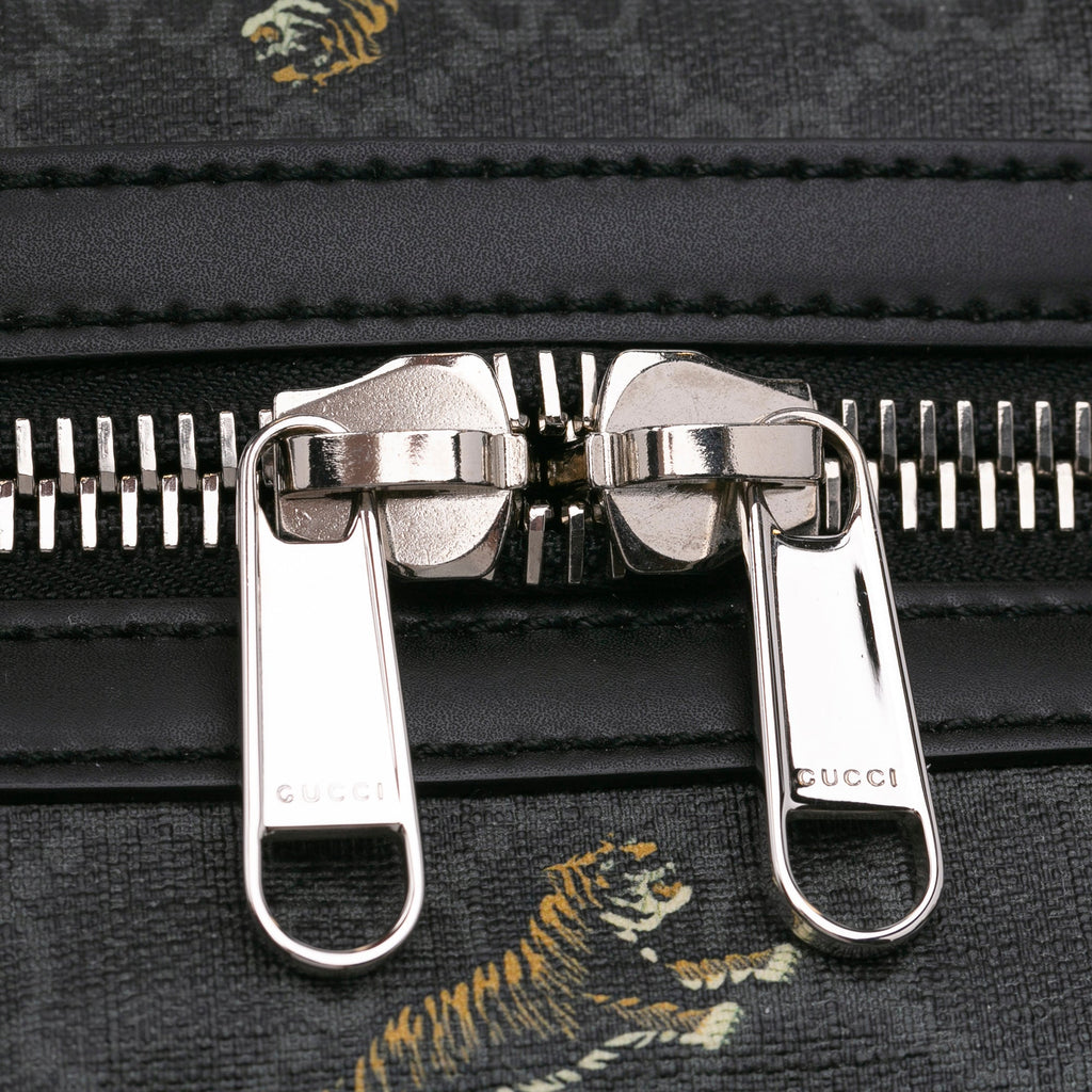 Gucci Duffle Bag Black GG Supreme Tiger Canvas
