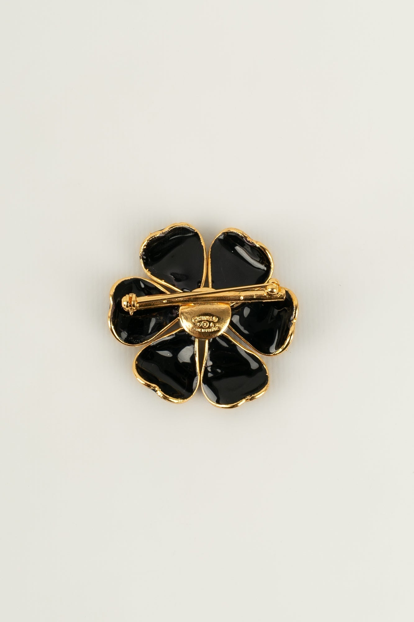 Broche camélia Chanel Automne 1995