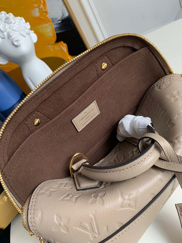 Louis Vuitton Luxury Bags 1853