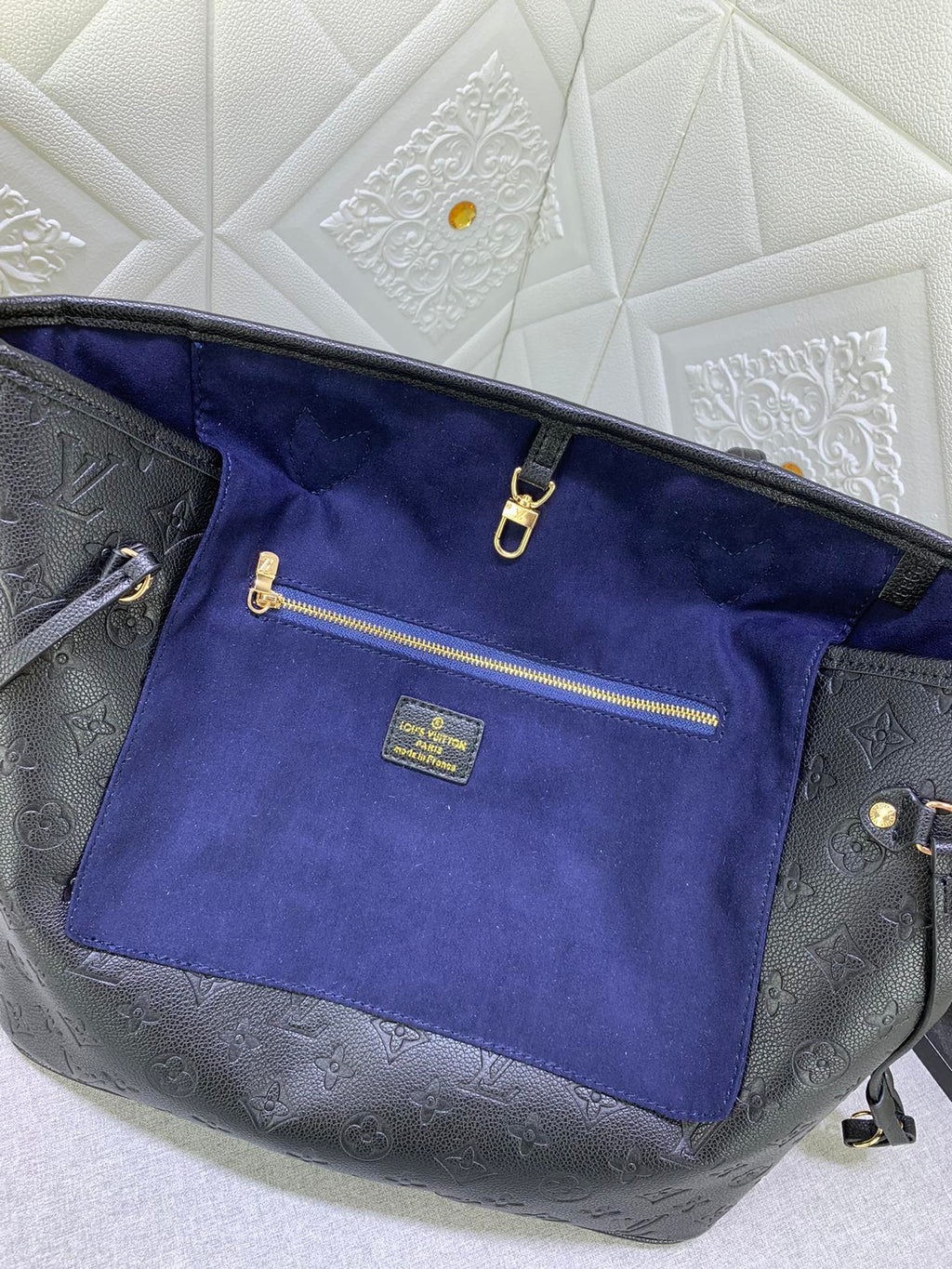 Luxury Bags Louis Vuitton  859