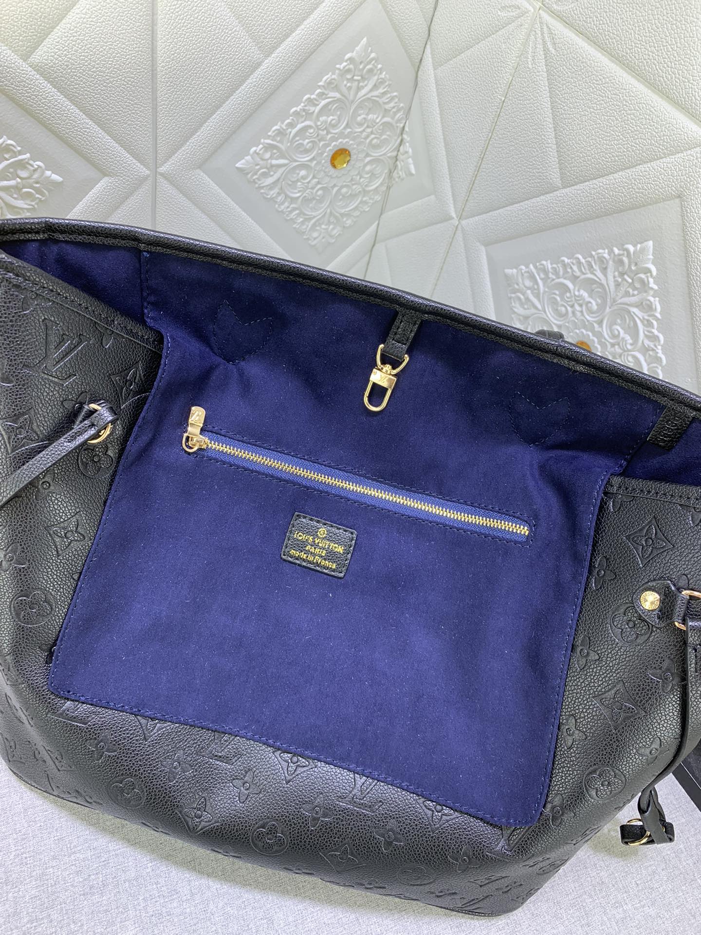 Luxury Bags Louis Vuitton  859