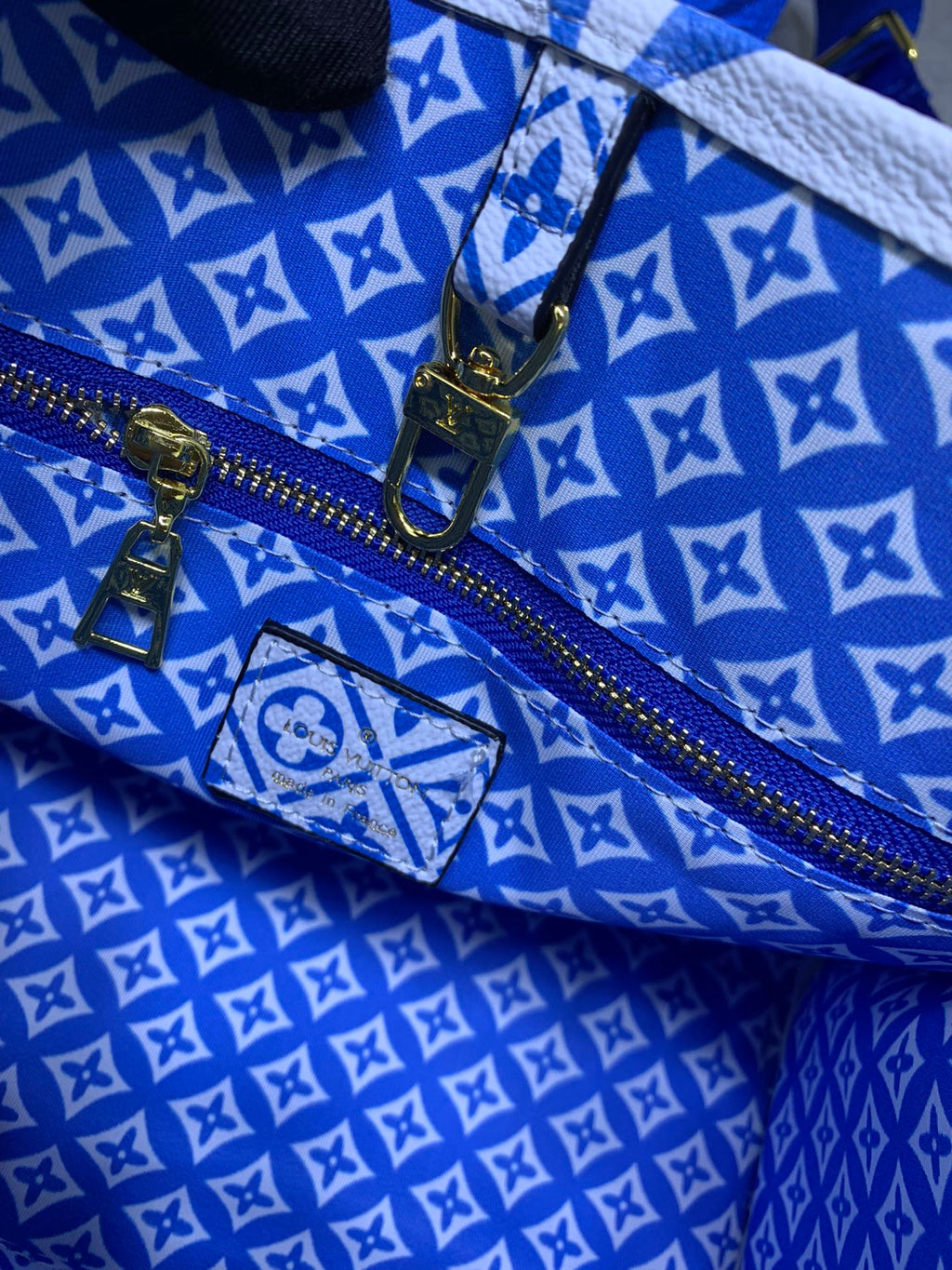 Luxury Bags Louis Vuitton  820