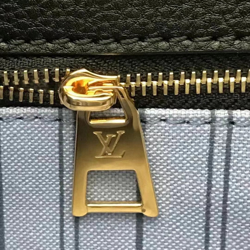 Louis Vuitton Luxury Bags 2493