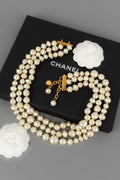 Collier de perles Chanel