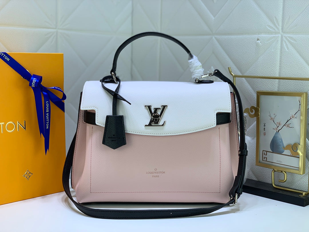 Luxury Bags Louis Vuitton  746