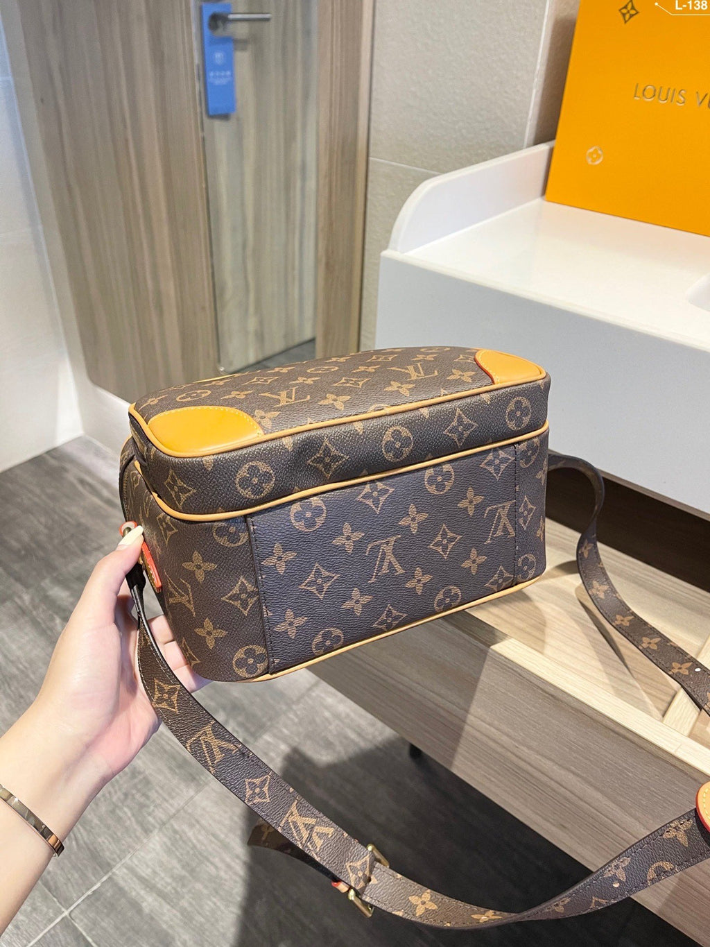 Aura Bags - Luxury Handbags Louis Vuitton 515