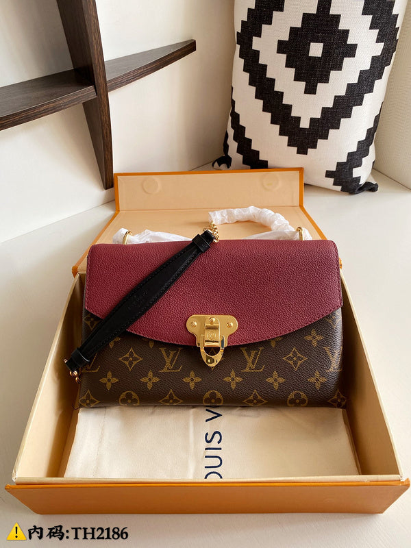 Louis Vuitton Luxury Bags 2645
