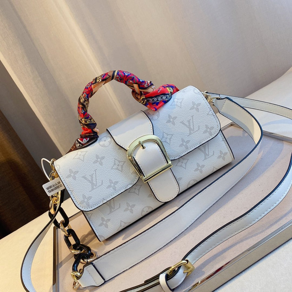 Aura Bags - Luxury Handbags Louis Vuitton 090