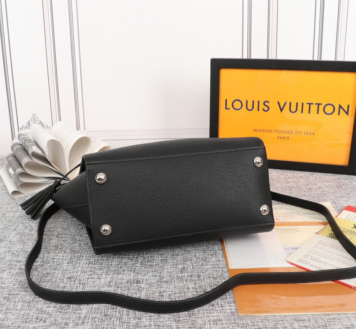 Designer Handbags louis vuitton 194