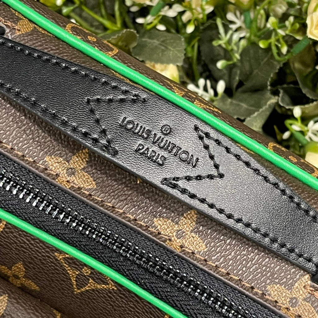 Luxury Bags Louis Vuitton  851