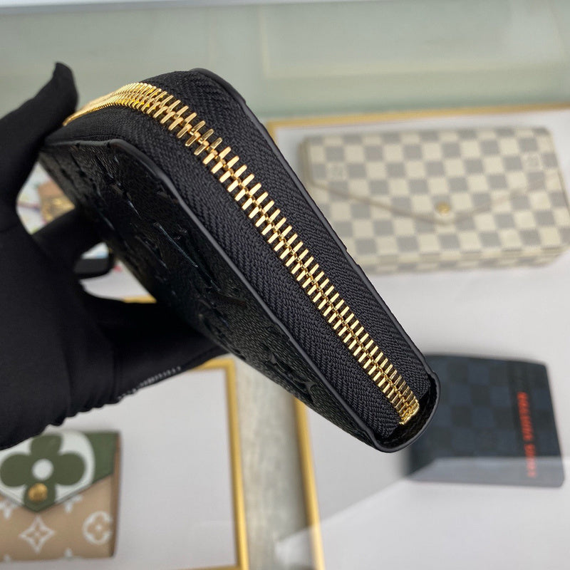 Louis Vuitton Luxury Bags 1824