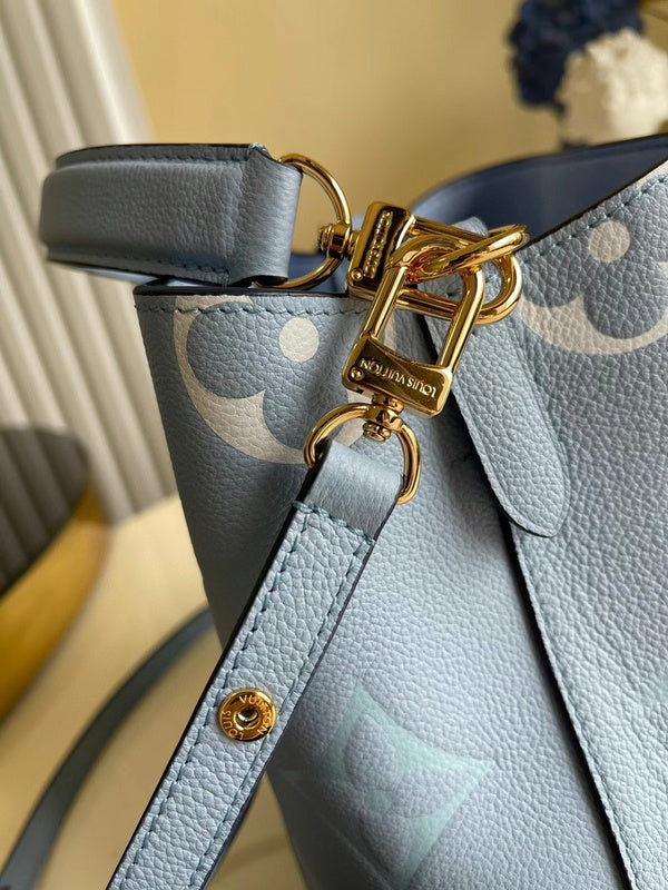 Louis Vuitton Luxury Bags 2528