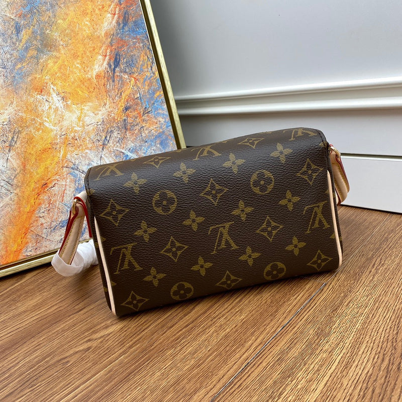 Louis Vuitton Luxury Bags 1786