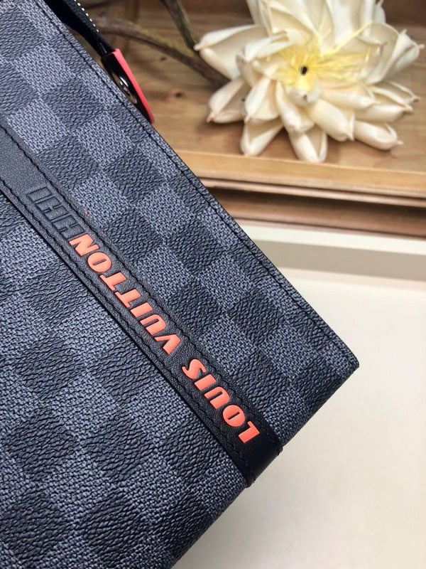 Louis Vuitton Luxury Bags 2330