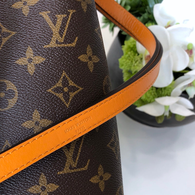 Louis Vuitton Luxury Bags 2697