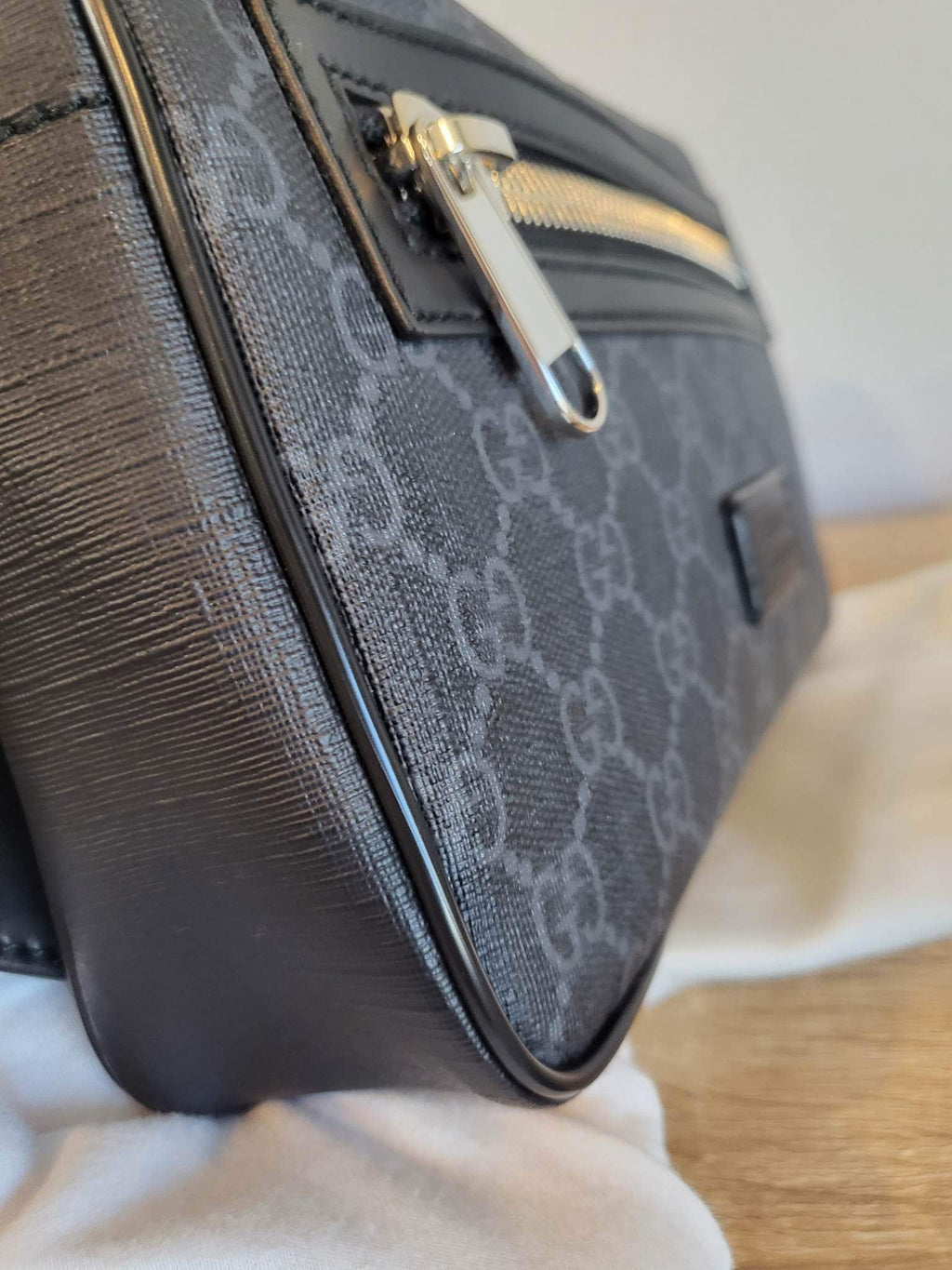 Authentic GG Black Belt Bag Gucci