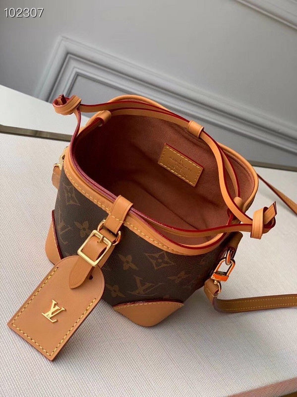 Louis Vuitton Luxury Bags 2695