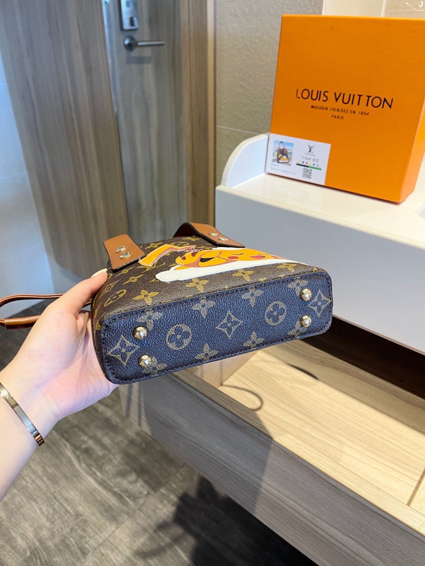 Designer Handbags louis vuitton 500