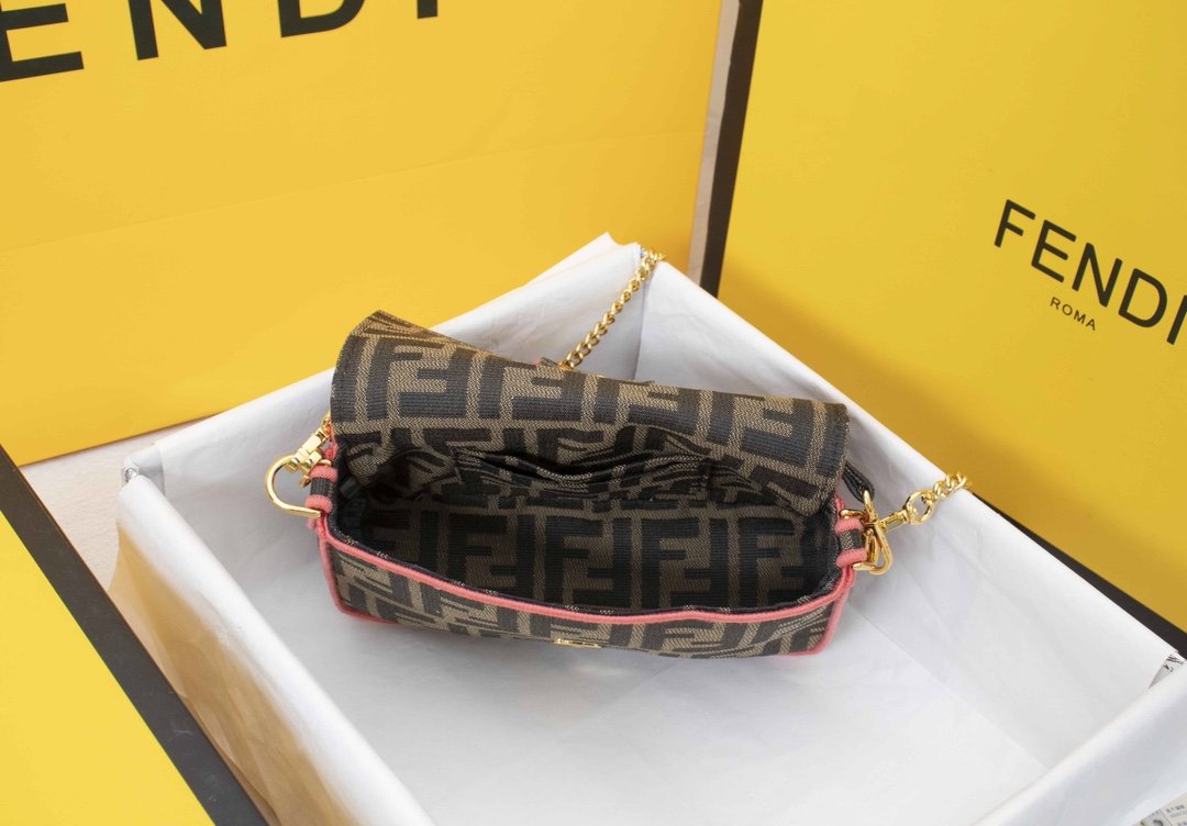 Designer Handbags Fendi 163