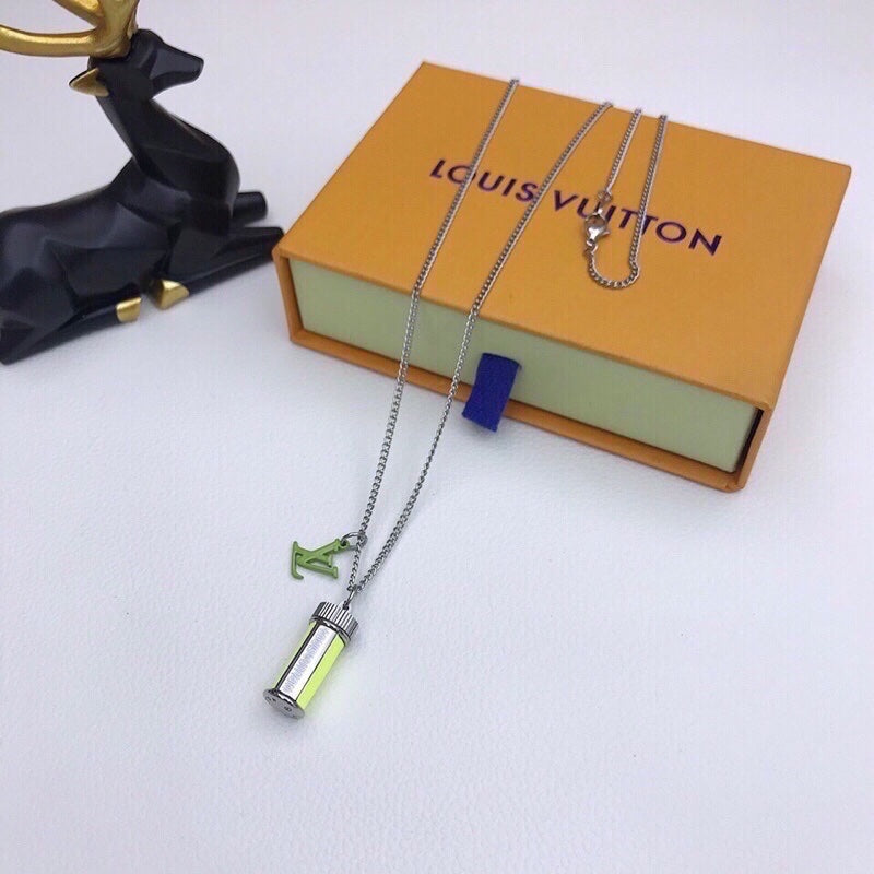 BG - Holiday Necklace louis vuitton003