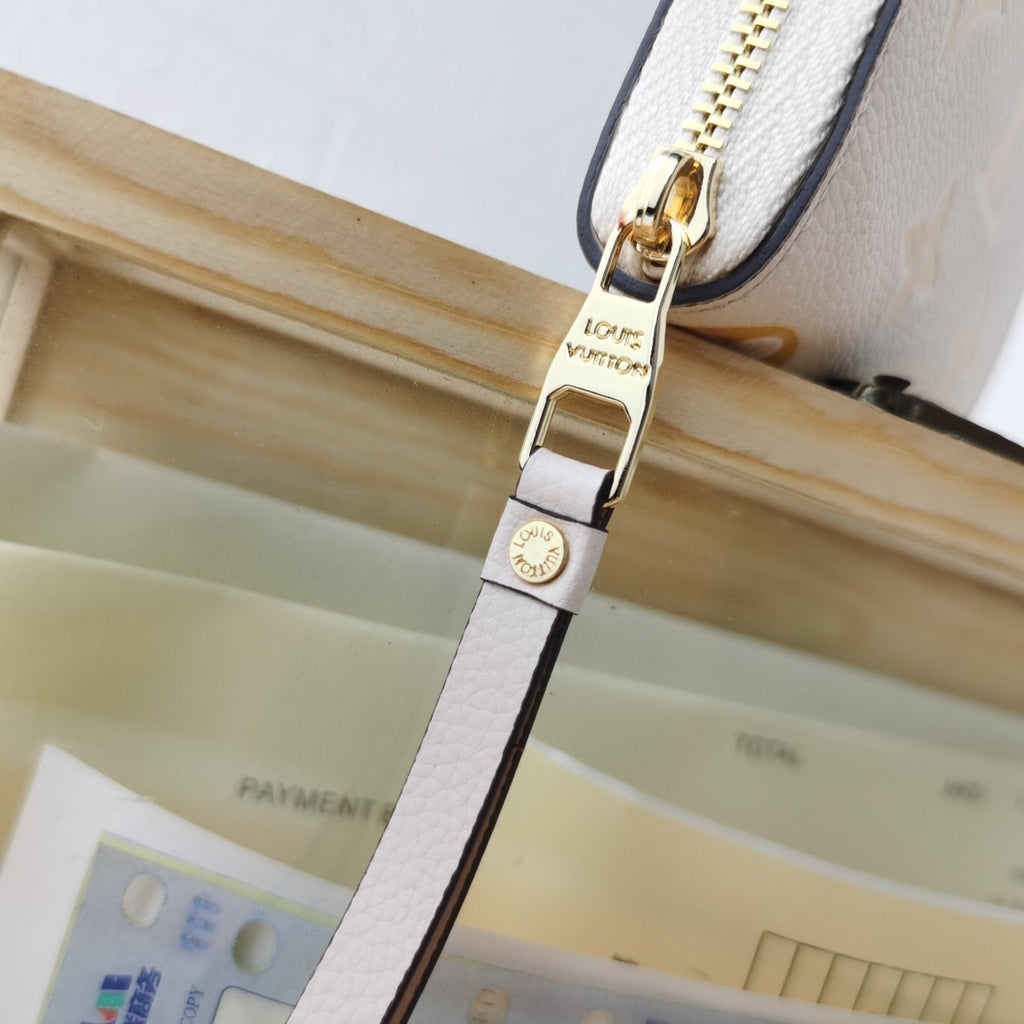 Designer Wallet louis vuitton 110