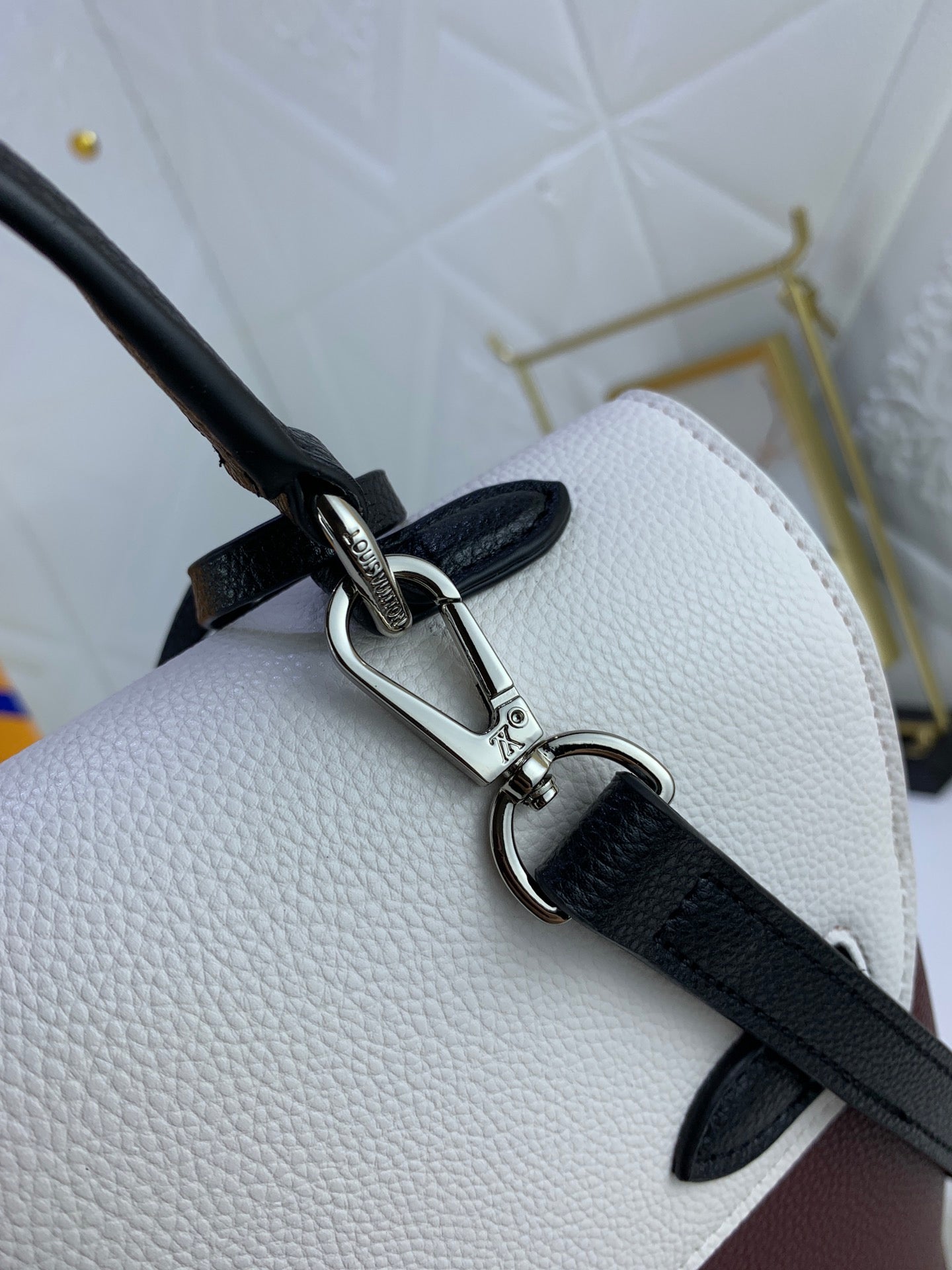 Luxury Bags Louis Vuitton  747