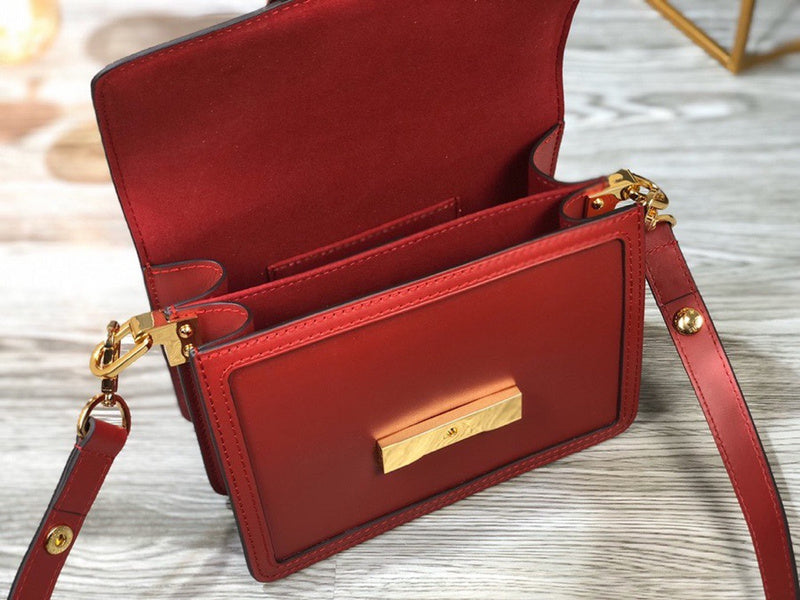 Louis Vuitton Luxury Bags 1828