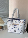 Luxury Bags Louis Vuitton  842