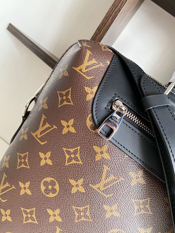 Louis Vuitton Luxury Bags 2746