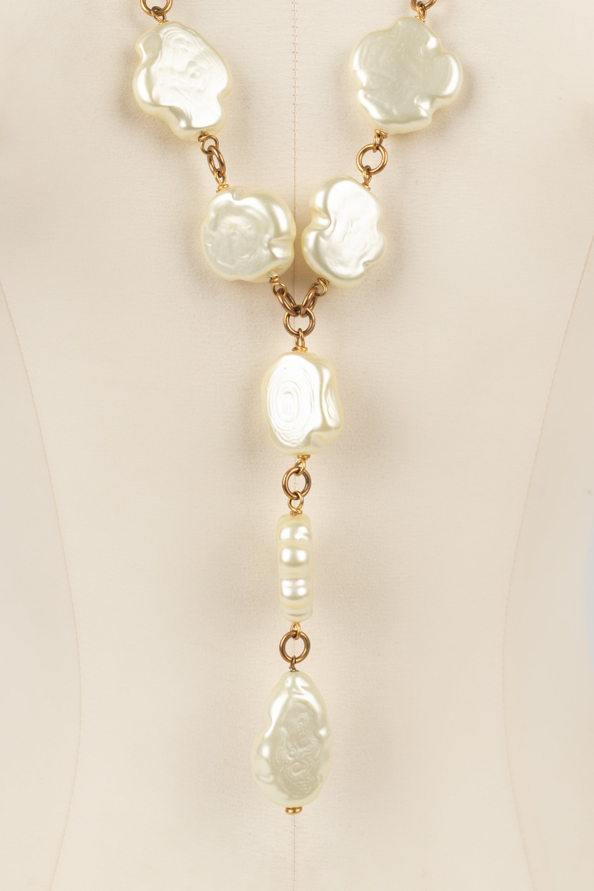 Collier de perles Chanel