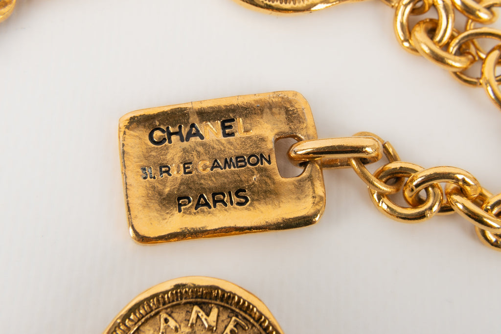 Collier court en m��tal dor�� Chanel