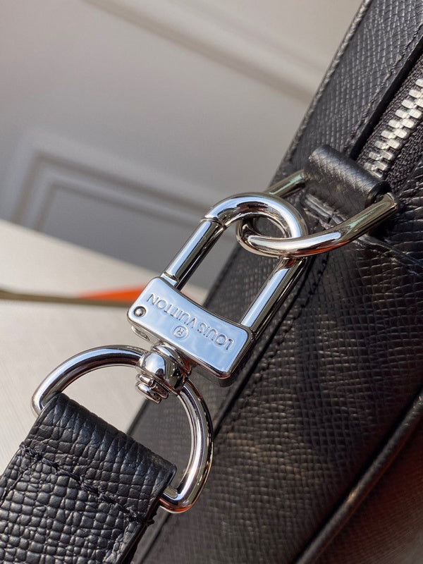 Louis Vuitton Luxury Bags 2709