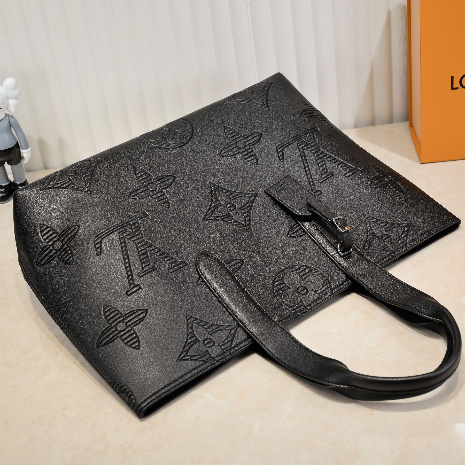 Luxury Bags Louis Vuitton  804