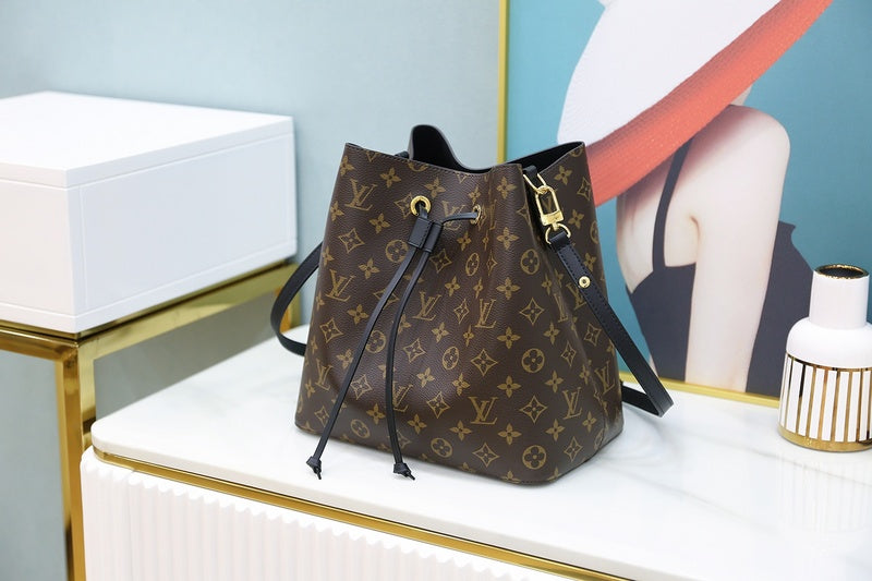 Louis Vuitton Luxury Bags 2689