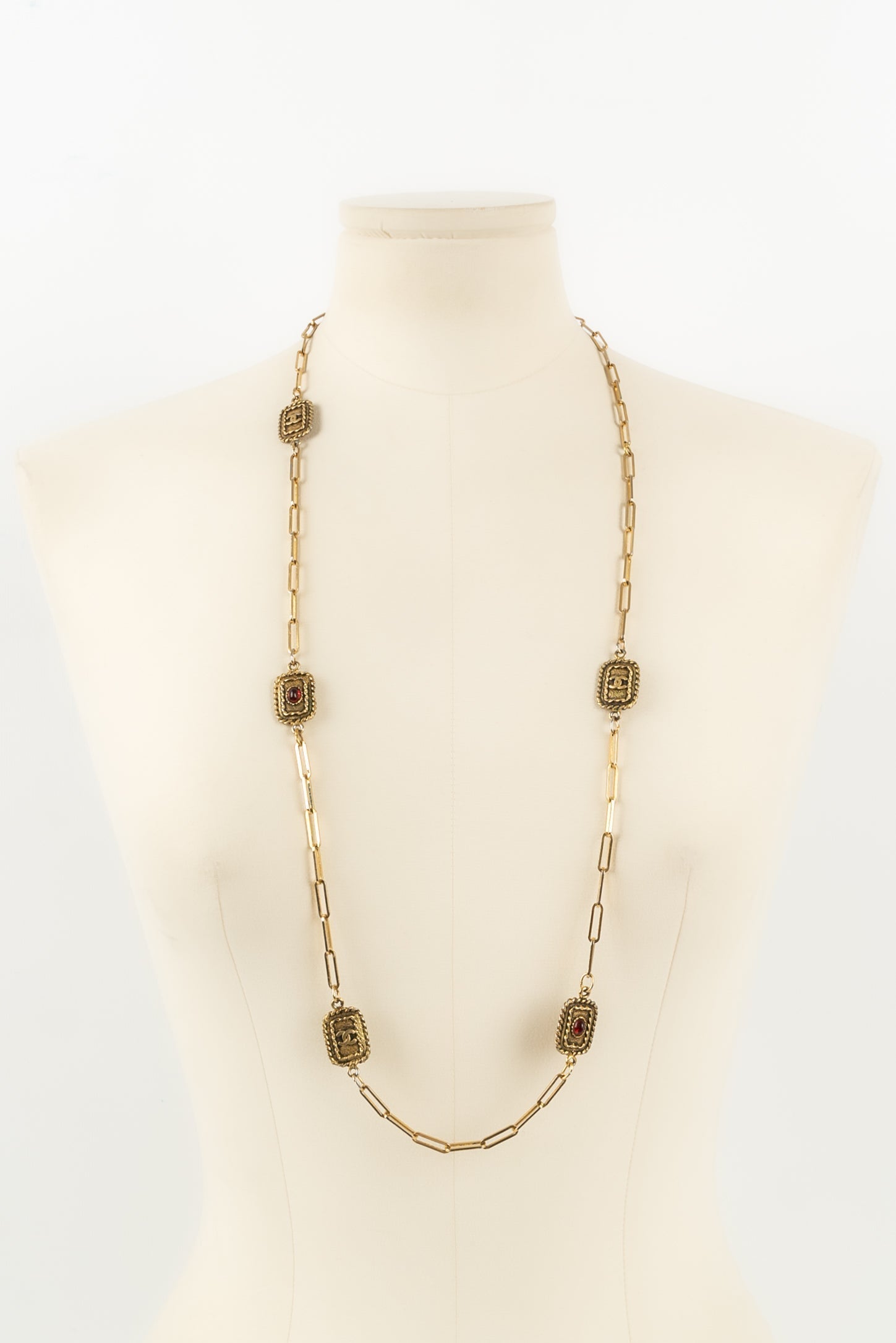Collier dor�� Chanel 1984