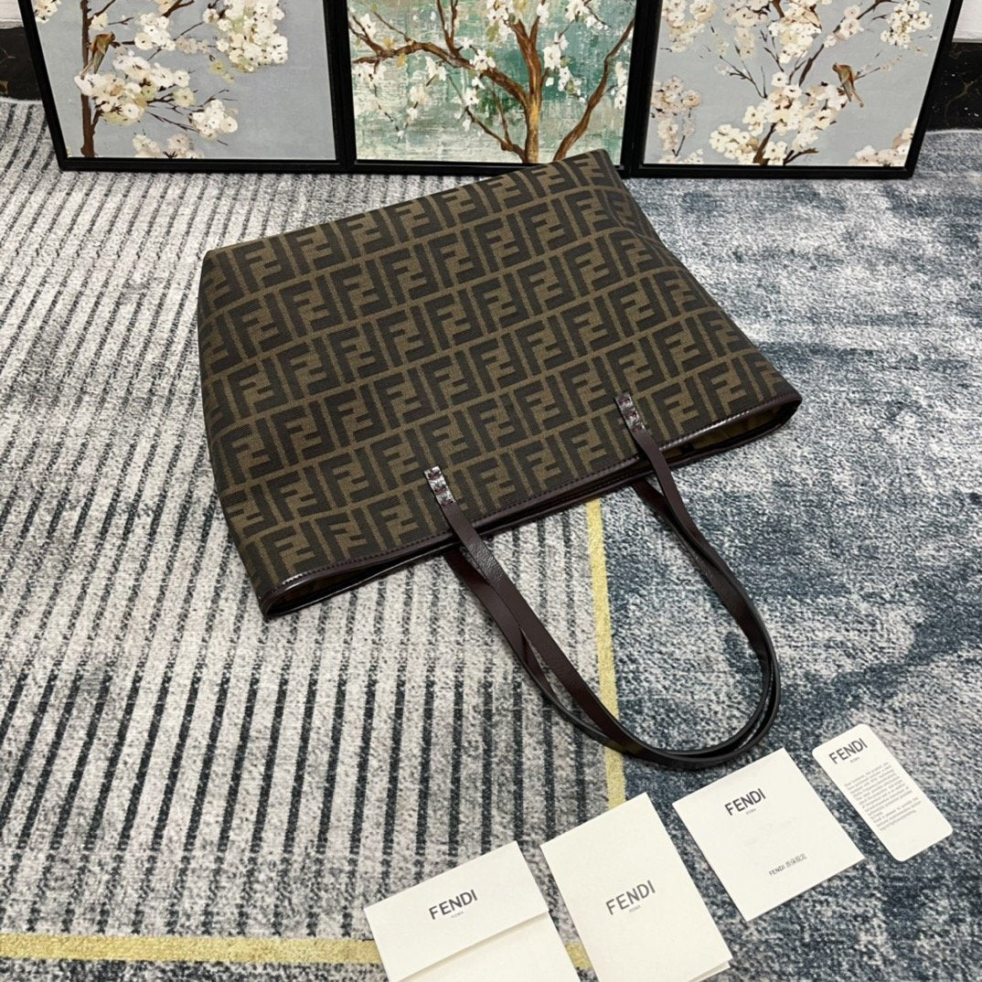 Designer Handbags Fendi 185