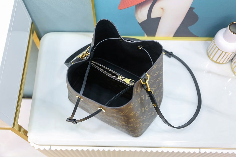 Louis Vuitton Luxury Bags 2689