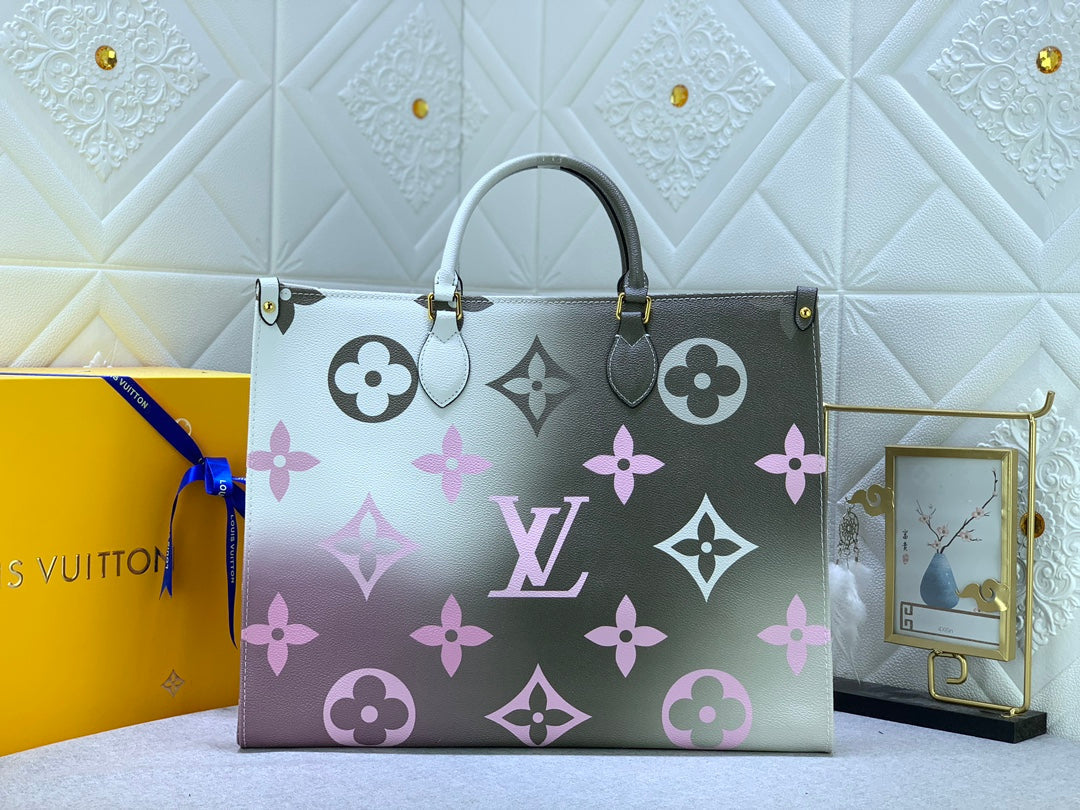 Luxury Bags Louis Vuitton  750