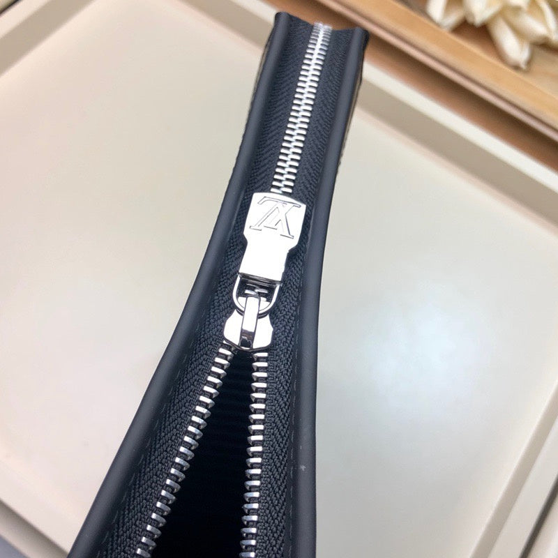 Louis Vuitton Luxury Bags 2319