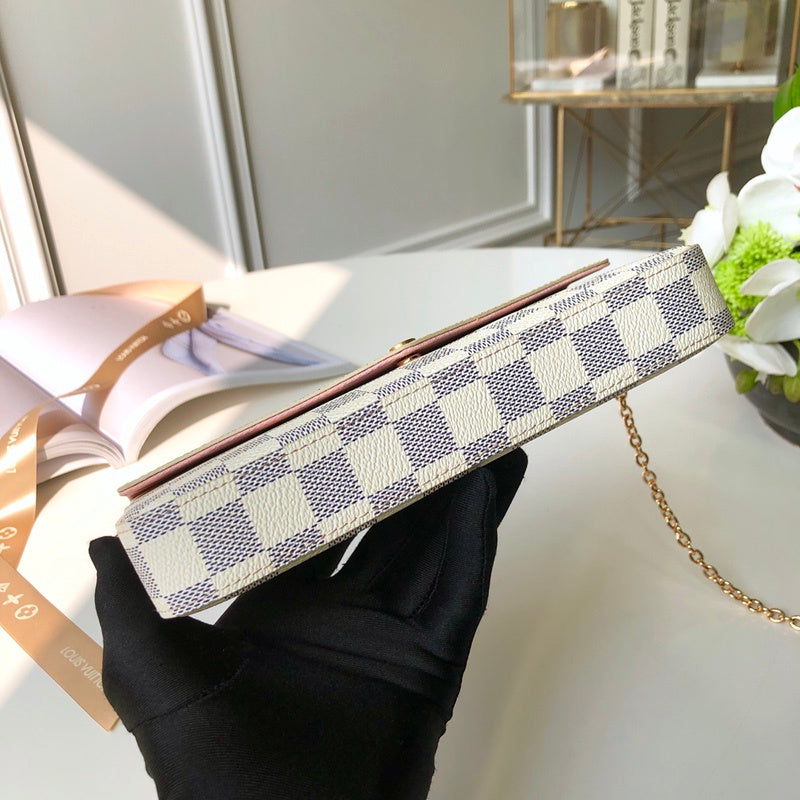 Louis Vuitton Luxury Bags 2607