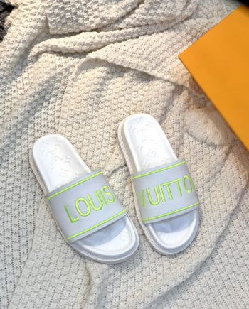 louis vuitton Women's Pool Pillow Flat Comfort Mule White For Women LV