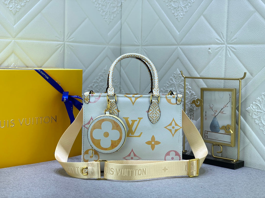 Luxury Bags Louis Vuitton  816