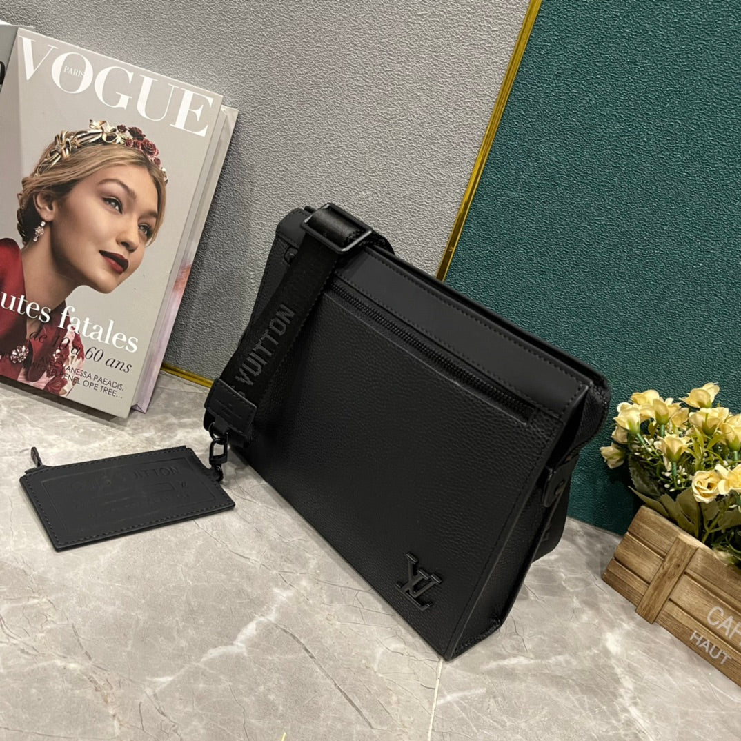 Luxury Bags Louis Vuitton  858