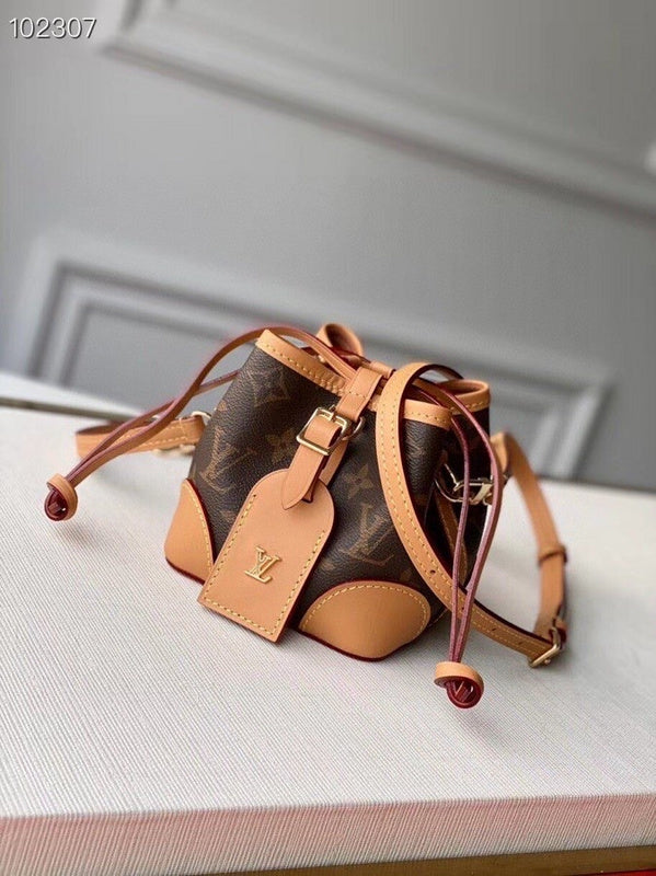 Louis Vuitton Luxury Bags 2695