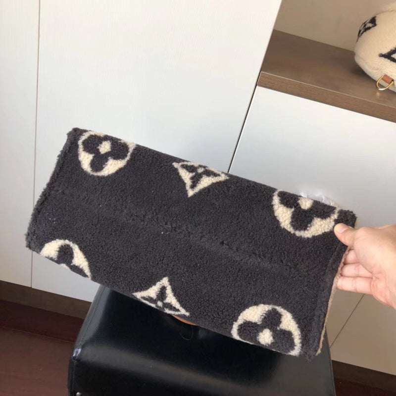 Louis Vuitton Luxury Bags 2837