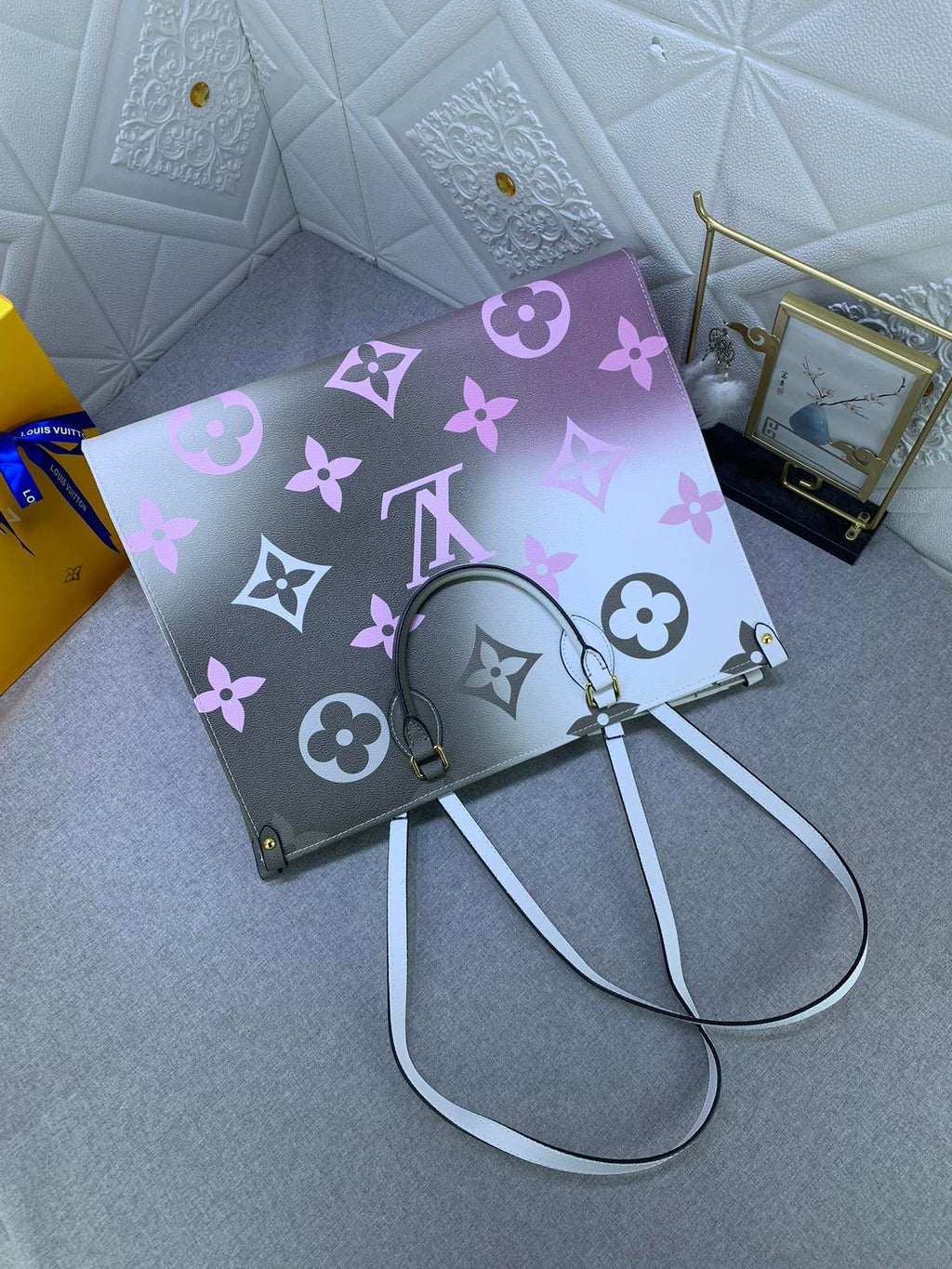 Luxury Bags Louis Vuitton  750