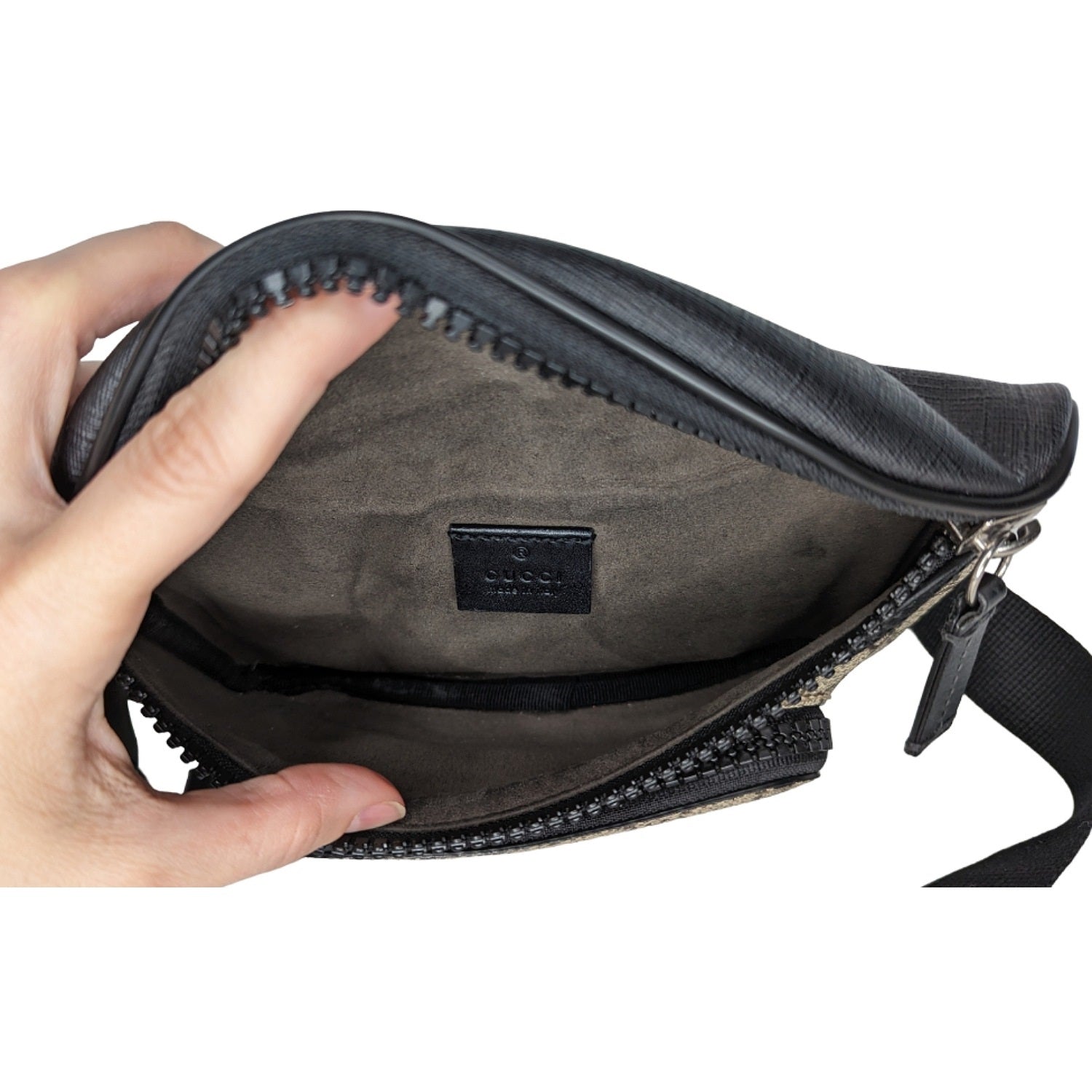 Gucci GG Supreme Medium Eden Waist Bag