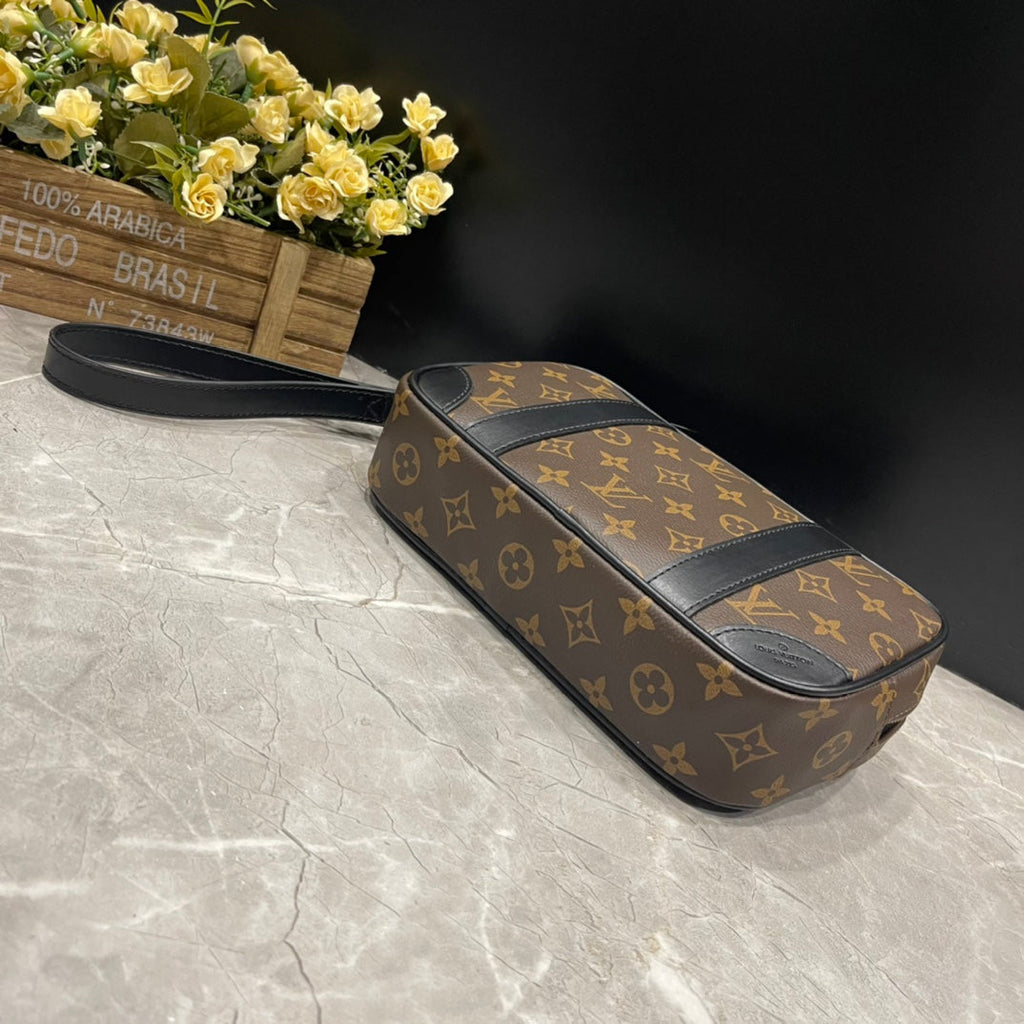 Luxury Bags Louis Vuitton  861
